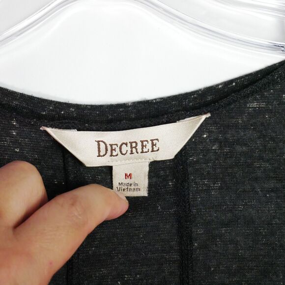 Decree Womens Size M Cap Sleeve Dark Gray Rhinestone Adorned T Shirt - Picture 4 of 11